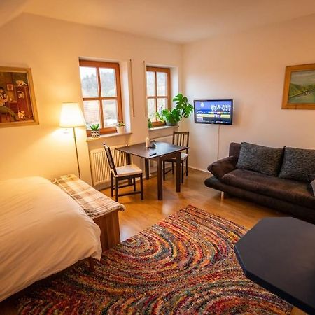 Gemuetliches Apartment Im Wunderschoenen คาลมุนซ์ ภายนอก รูปภาพ